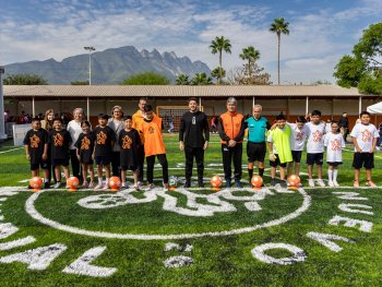 Gobierno de Nuevo León entrega cancha polideportiva en la primaria Anastacio Treviño; suman 651
