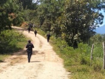 Policía Estatal y Ejército mantienen operativo en Alcaparrosa, Chilpancingo