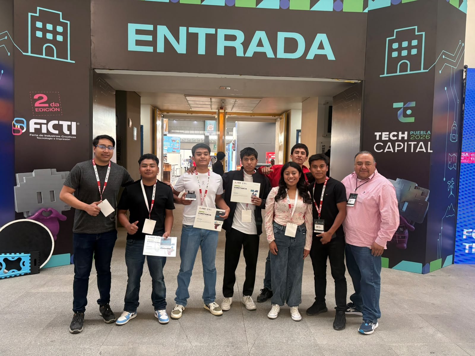 Estudiantes de COBAEP ganan los tres primeros lugares en SummoBots de Tech Puebla Capital 2026