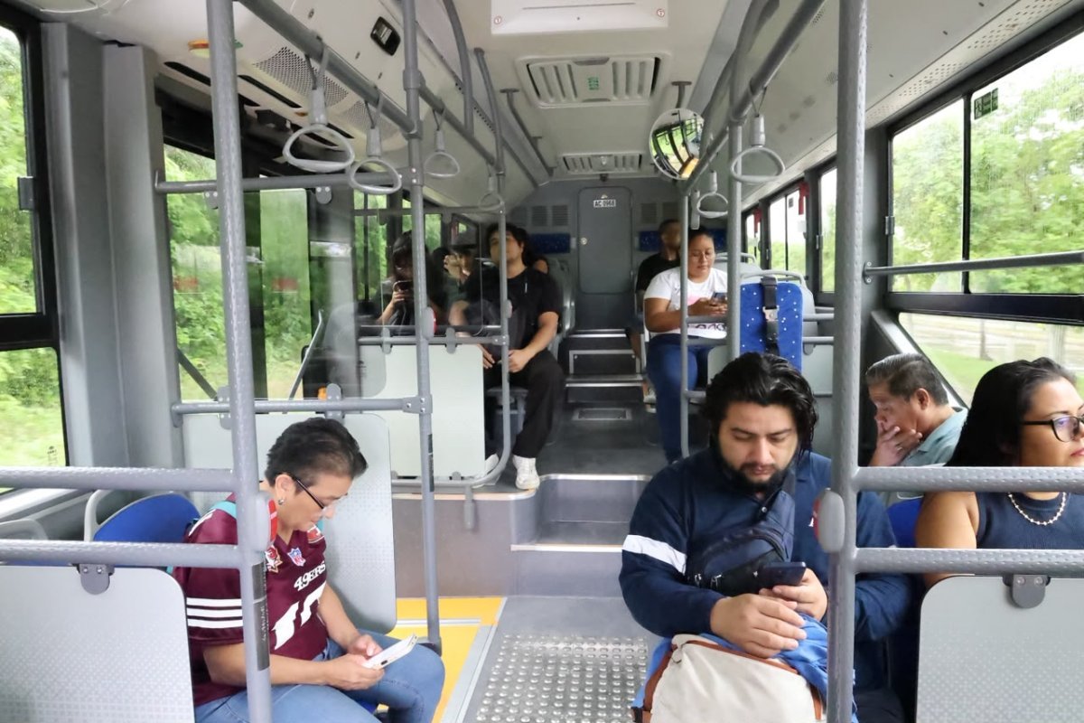Ruta 17 Leona Vicario de MOBI inicia operaciones en Cancún con 30 unidades y 16 mil usuarios el primer día