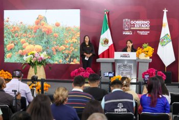 Atlixco celebra 14 años del mercado de Santa Rita con cempasúchil y terciopelo