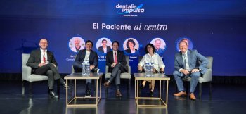 Dentalia reúne a especialistas en su primer congreso médico sobre el futuro de la odontología