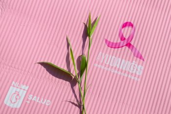 Secretaría de Salud de Nuevo León reúne a 120 beneficiarias del programa contra cáncer de mama