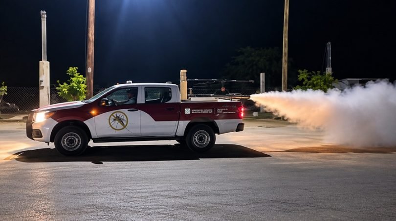 Salud y Comondú refuerzan descacharrización en colonias con más casos de dengue