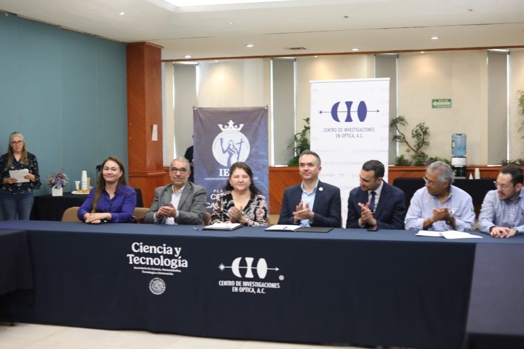 IECA y CIO firman convenio para capacitación e innovación en Guanajuato