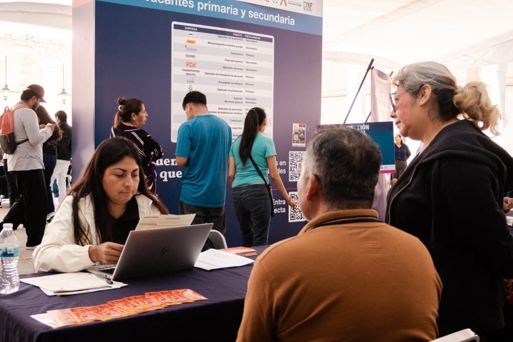 Irapuato reúne 329 vacantes de más de 20 empresas en la Conexión Laboral para la Inclusión 2026