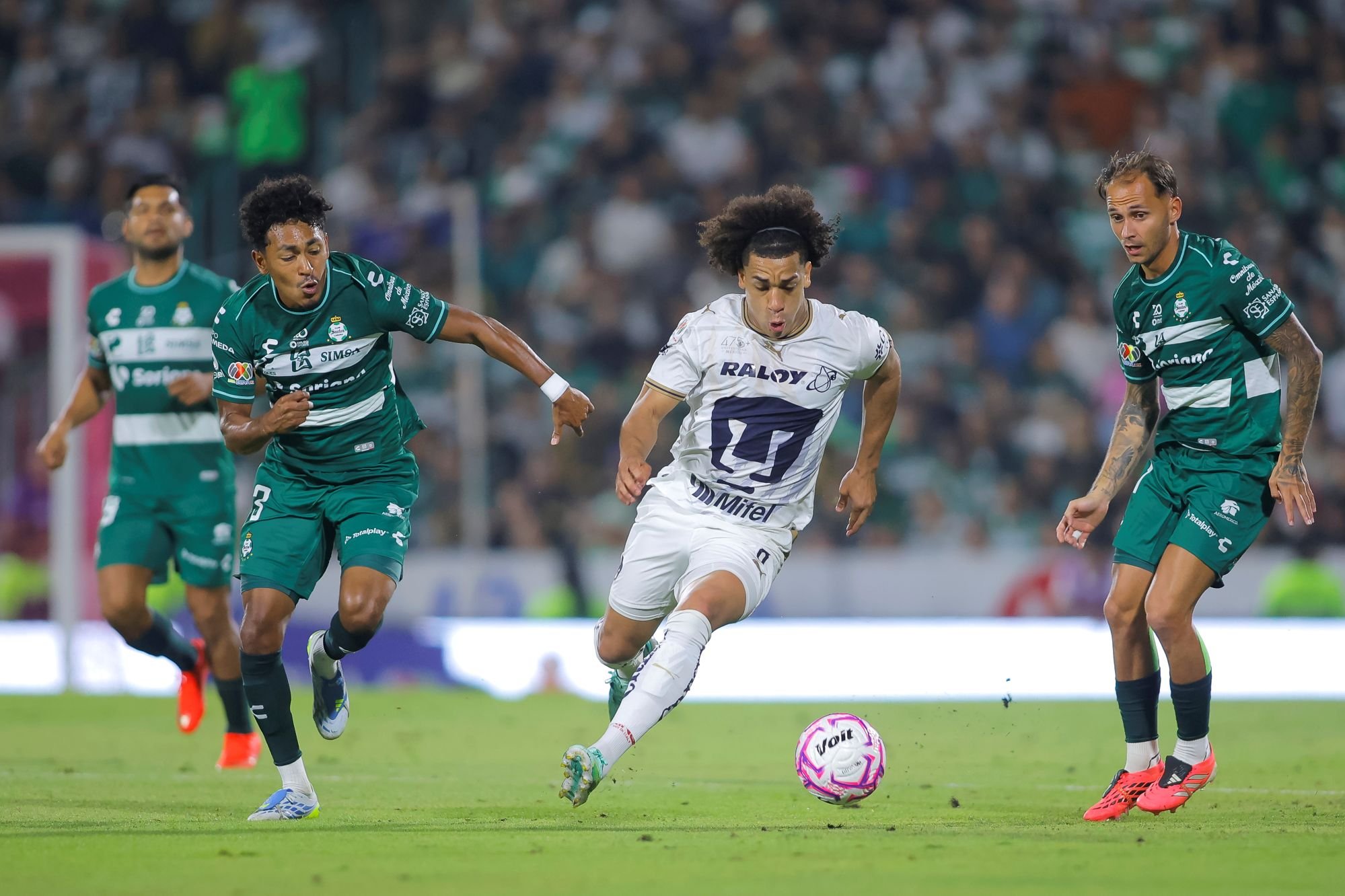 Pumas pierde 2-0 ante Santos en Torreón y se queda con 16 puntos