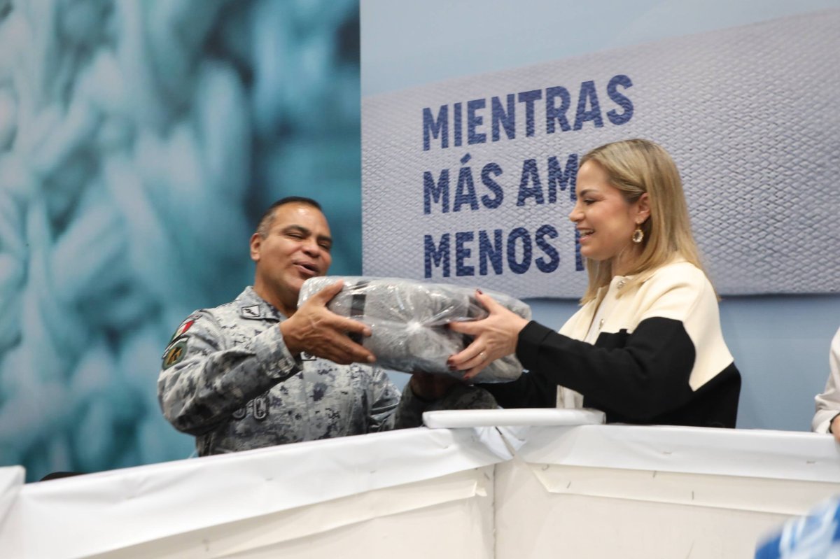 SEDIF de Querétaro inicia Colecta Invernal 2026 de cobijas; habilitan cinco centros de acopio