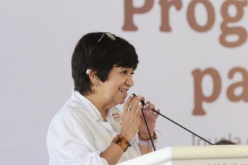 Infonavit y Sedatu entregan 128 viviendas a familias de Iguala; Guerrero lleva 26% de su meta sexenal