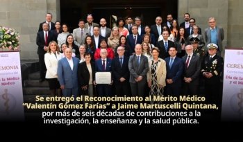 Salud entrega el Reconocimiento al Mérito Médico "Valentín Gómez Farías" a Jaime Martuscelli