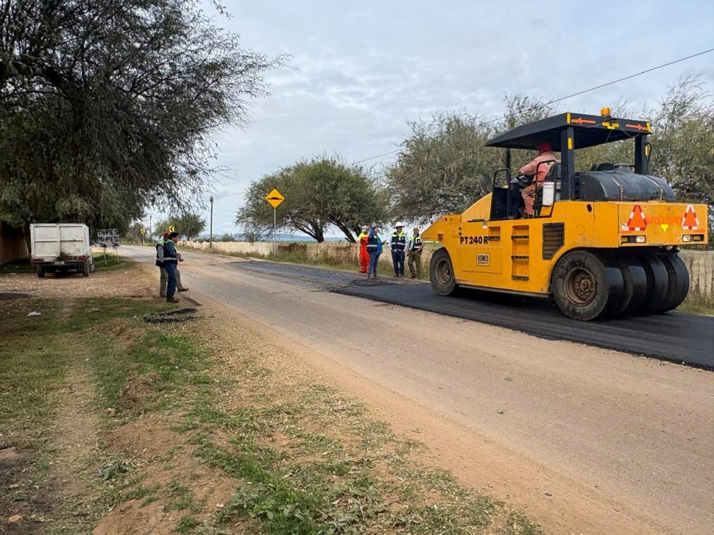 SOP invierte 9.6 mdp en conservación de carretera en Adjuntas del Monte, Dolores Hidalgo