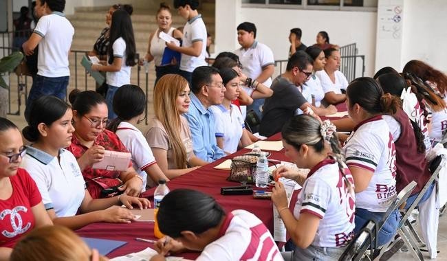 Registro de la Beca Rita Cetina abre el 26 de octubre para primaria y secundaria