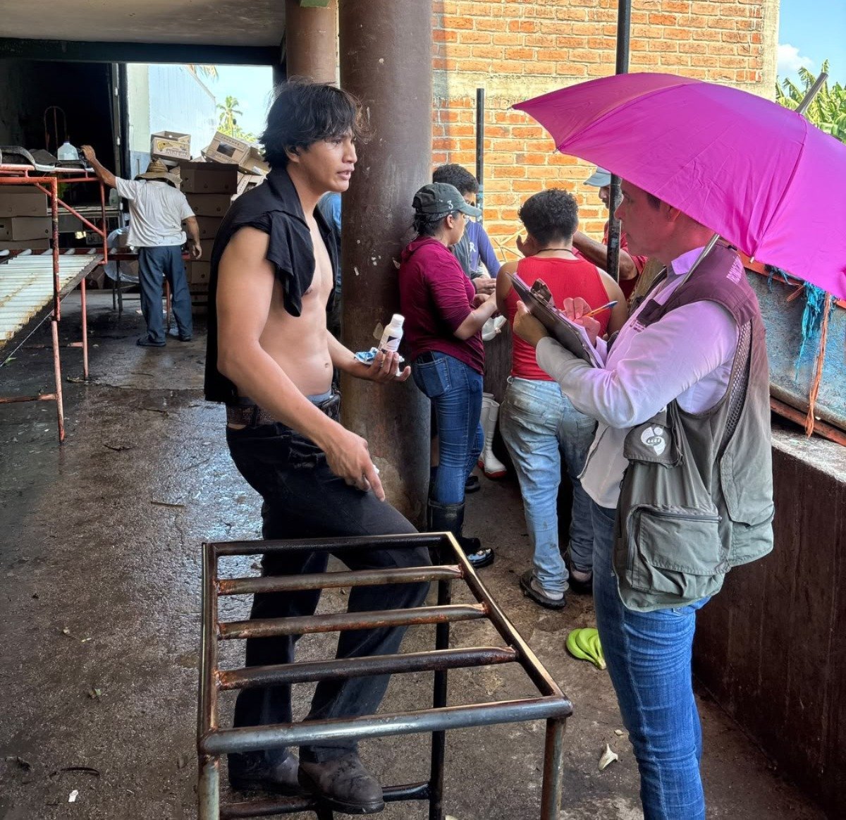 Salud Colima refuerza prevención sanitaria en El Centinela tras inundaciones