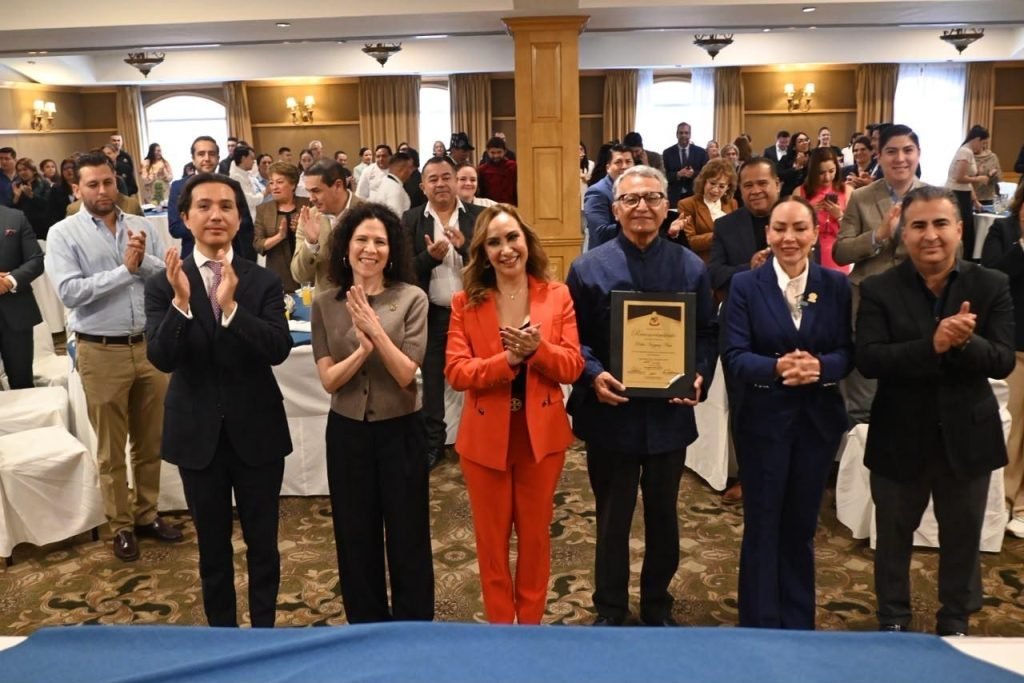 38 trabajadores hoteleros de Guanajuato reciben reconocimiento por su trayectoria