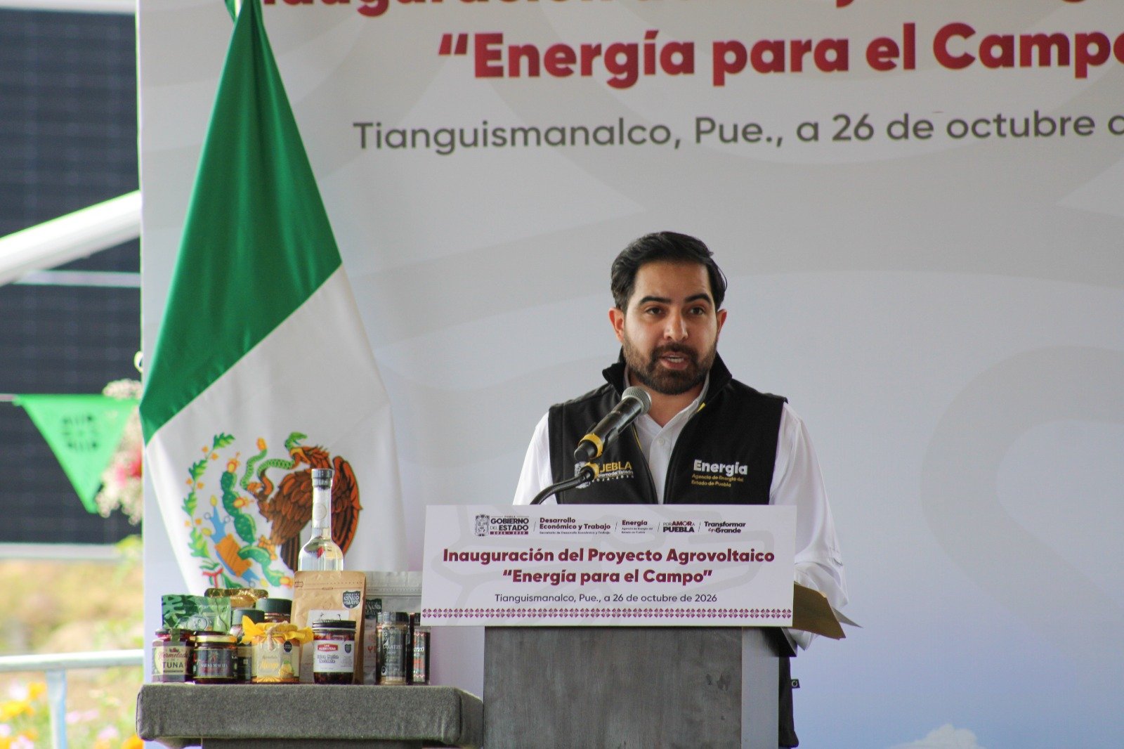Puebla instala sistema agrovoltaico en Tianguismanalco para riego agrícola