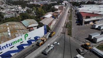 Gobierno de Puebla inicia pavimentación de tres vialidades en la capital; beneficiará a 389 mil habitantes
