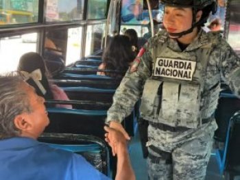 Guardia Nacional refuerza vigilancia y proximidad en camiones urbanos de Acapulco