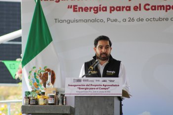 Puebla instala sistema agrovoltaico en Tianguismanalco para riego agrícola