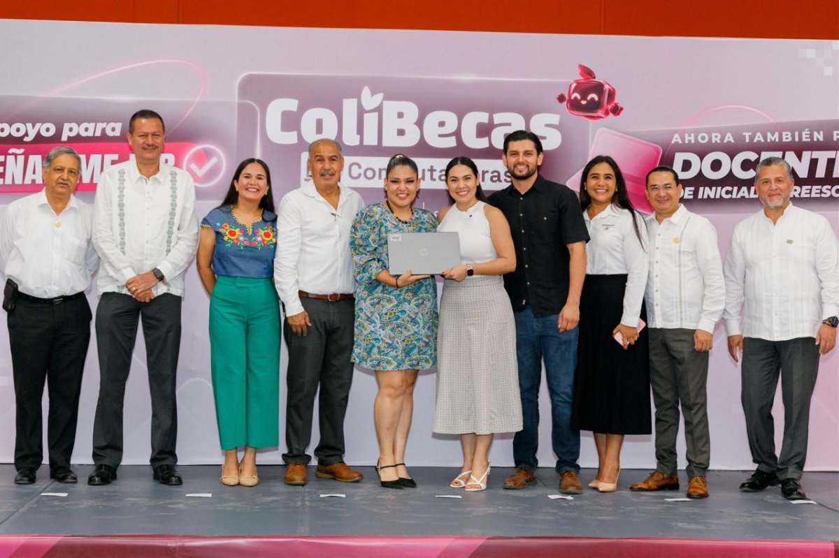 Indira Vizcaíno entrega 329 laptops a docentes de preescolar y educación inicial en Colima