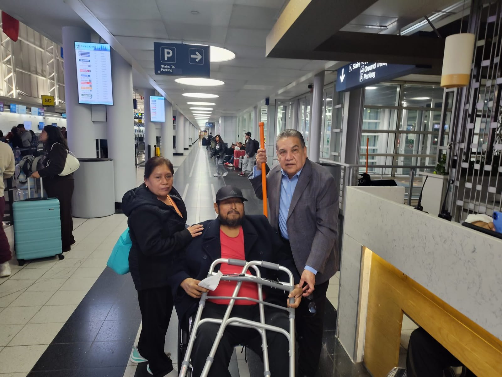 Poblano hospitalizado dos meses en Chicago regresa a Puebla con apoyo del IPAM