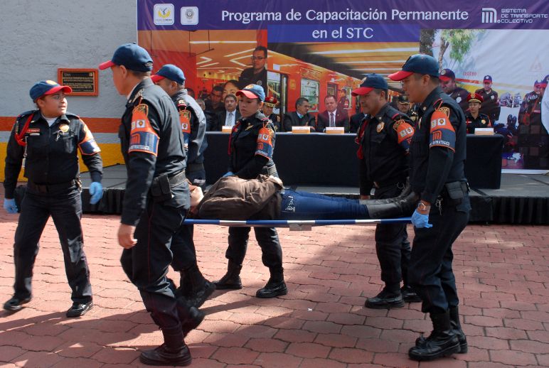 CAPACITA EL STC A ELEMENTOS DE LA PBI SOBRE OPERACIÓN DEL METRO Y ATENCIÓN A CONTINGENCIAS