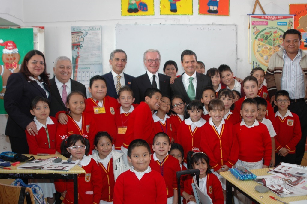 Reconocen a Jacobo Zabludovsky por 70 años de trayectoria periodística