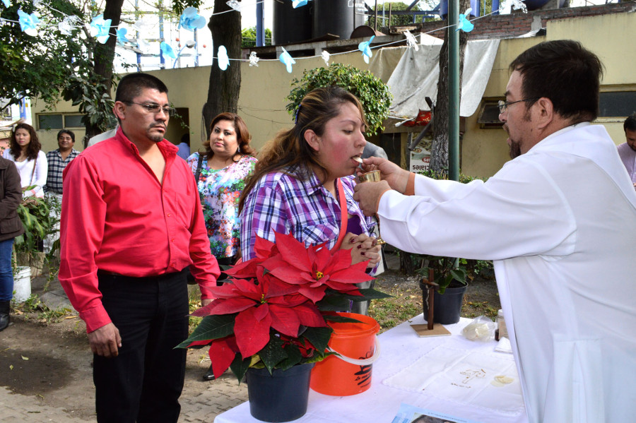 CELEBRAN TRABAJADORES DE AZCAPOTZALCO EL 12 DE DICIEMBRE