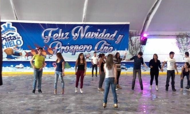 Se abre la Pista de Hielo 2013 en Benito Juárez