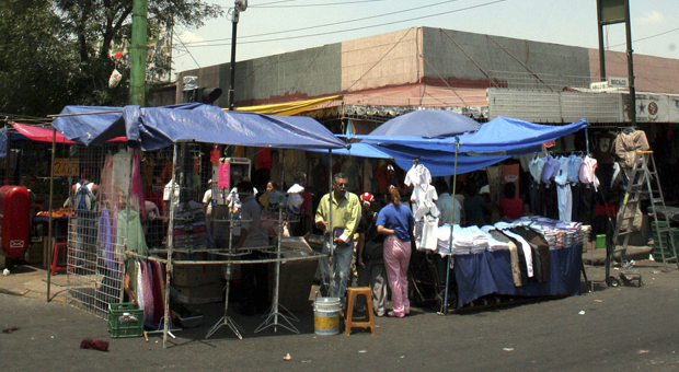 SE REORDENA EL COMERCIO EN LA VÍA PÚBLICA, LIBERAN ACCESOS EN MERCADOS Y CENDIS