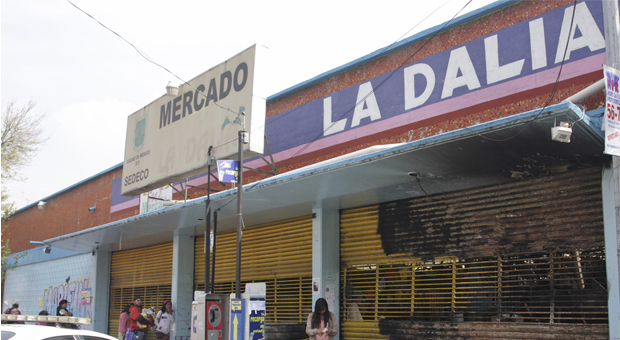 AVANZA REHABILITACIÓN DEL MERCADO LA DALIA TRAS INCENDIO