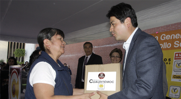LA CUAUHTÉMOC CUMPLE LA META 2013 EN APOYOS SOCIALES
