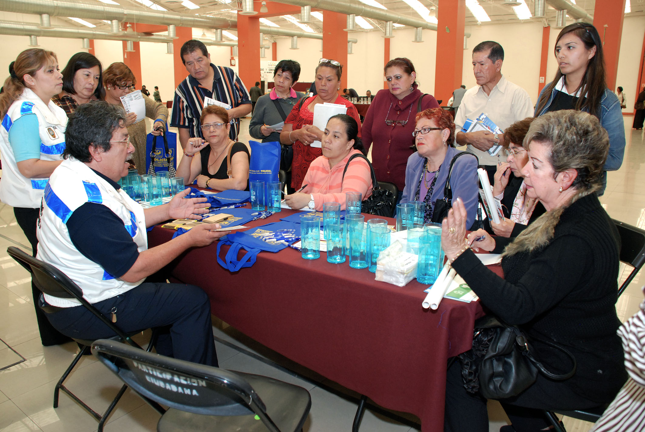 PROMUEVEN SEGURIDAD PÚBLICA Y CONVIVENCIA VECINAL EN CONDOMINIOS