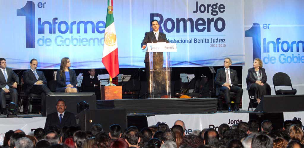 Jorge Romero Herrera rindió ante la comunidad de Benito Juárez su primer informe de gobierno