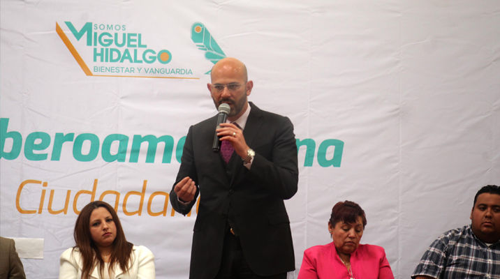 Por vez primera firma Miguel Hidalgo Carta Iberoamericana de Participación Ciudadana