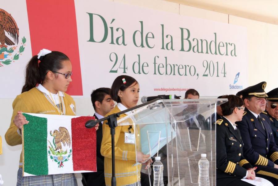 Jorge Romero encabezó ceremonia cívica del