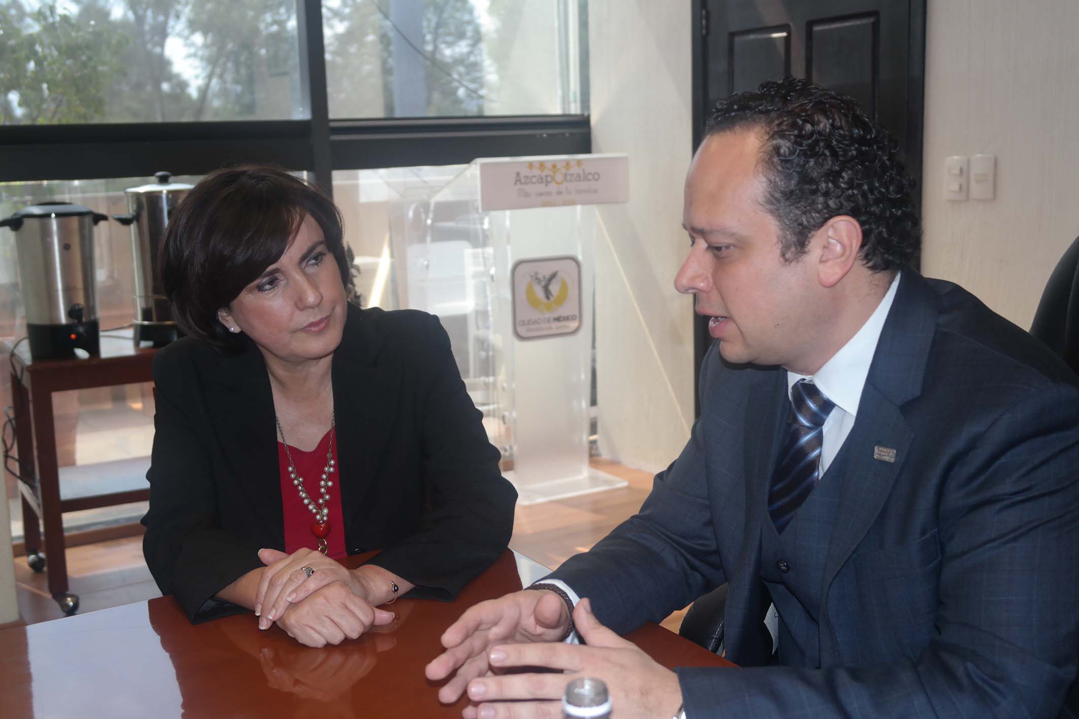 ACUERDAN AZCAPOTZALCO Y GDF IMPULSAR EMPLEO