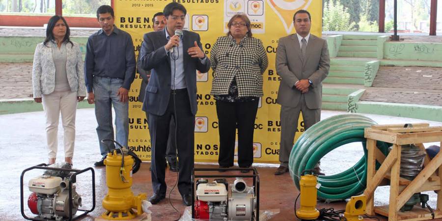 ENTREGAN 43 BOMBAS DE ACHIQUE PARA BENEFICIAR A MÁS DE 12 MIL TLATELOLCAS