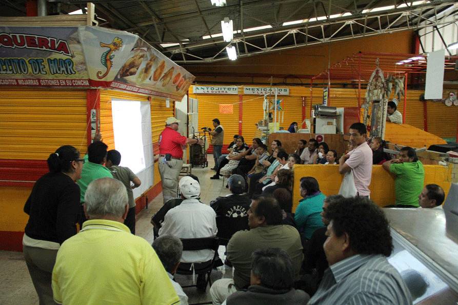 V. CARRANZA CAPACITA A MÃS DE 3,900 LOCATARIOS DE MERCADOS PARA PREVENIR INCENDIOS