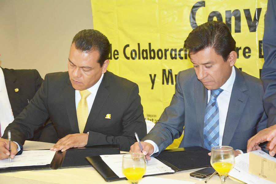 FIRMAN CONVENIO DE COLABORACIÓN IZTAPALAPA Y NEZAHUALCÓYOTL