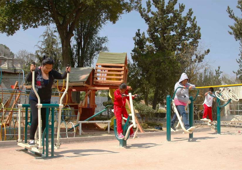 Instalan 12 gimnasios al aire libre en Milpa Alta