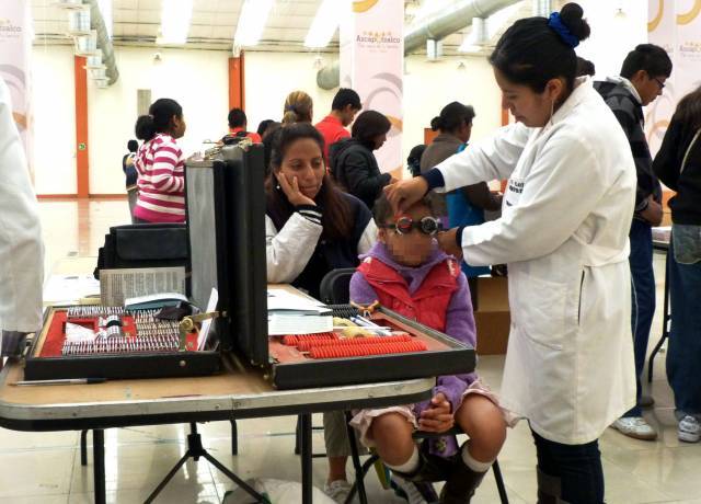 AZCAPOTZALCO DARÁ 2500 LENTES GRATUITOS A ESTUDIANTES