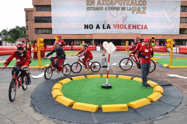 ENSEÑAN EDUCACIÓN VIAL A NIÑOS DE AZCAPOTZALCO