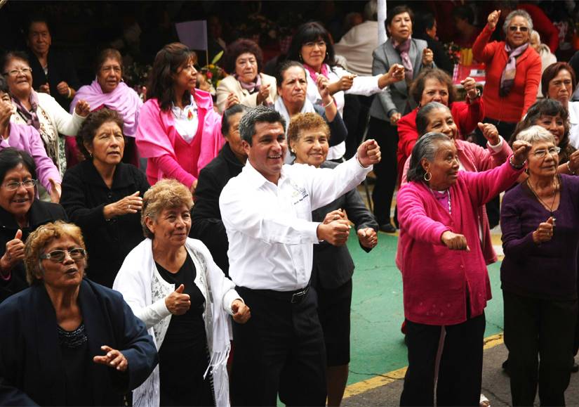 Festejan el Día de las Madres de la Tercera Edad en Milpa Alta