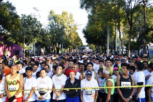 ACUDEN MÁS DE 8 MIL PERSONAS A SEGUNDA CARRERA AZCAPOTZALCO