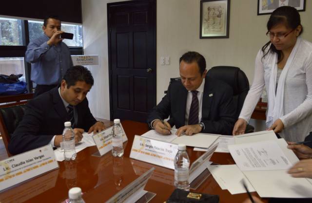 FIRMAN CONVENIO EDUCATIVO AZCAPOTZALCO-ETAC TLALNEPANTLA