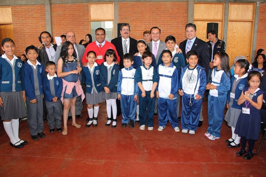 EN CUAJIMALPA LA EDUCACIÓN ES PRIMERO: ADRIÁN RUBALCAVA