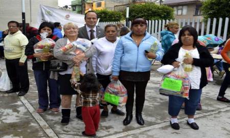 VECINOS DE AZCAPOTZALCO BAJAN DE PESO CON APOYO DE LA DELEGACIÃ“N