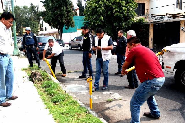 RETIRAN 8 MIL OBSTÁCULOS DE CALLES DE AZCAPOTZALCO