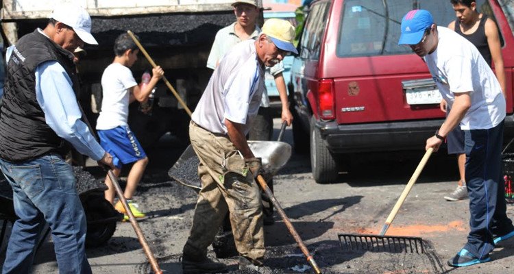 Tapa la Miguel Hidalgo mÃ¡s de 2 mil baches con el BachetÃ³n MH 2014