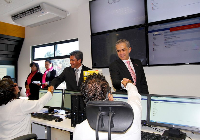 Entregan 6 mil 946 alarmas vecinales e inauguran Centro de Monitoreo en Milpa Alta